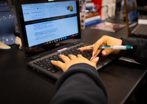  Hands typing